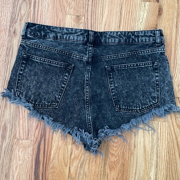 Topshop Black Jean Shorts size 10 - Picture 3 of 4
